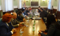 19 November 2015 The members of the Parliamentary Friendship Group with Romania in meeting with the members of the Committee for Romanian Communities Living Abroad of the Romanian Parliament’s Chamber of Deputies